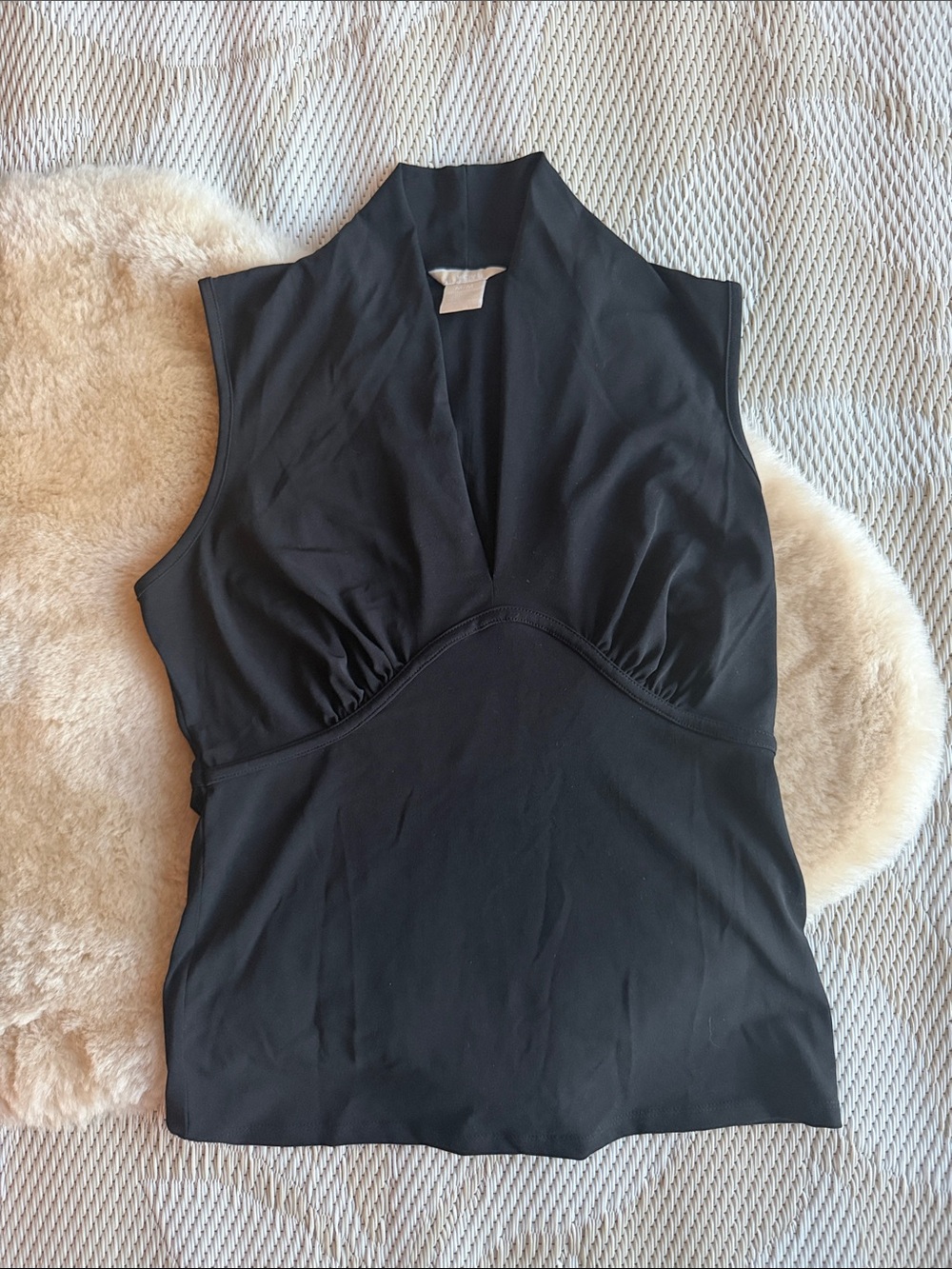 MICHAEL Michael Kors Black V-Neck Sleeveless Tank